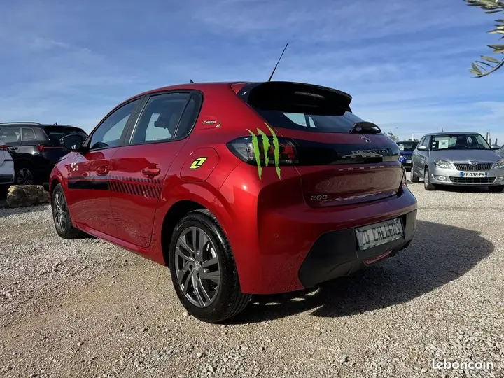 Peugeot 208 2022 photo 4