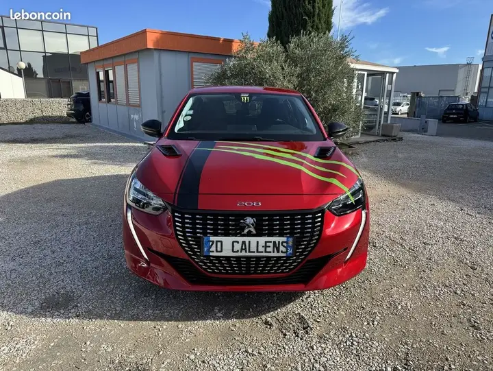 Peugeot 208 2022 photo 3