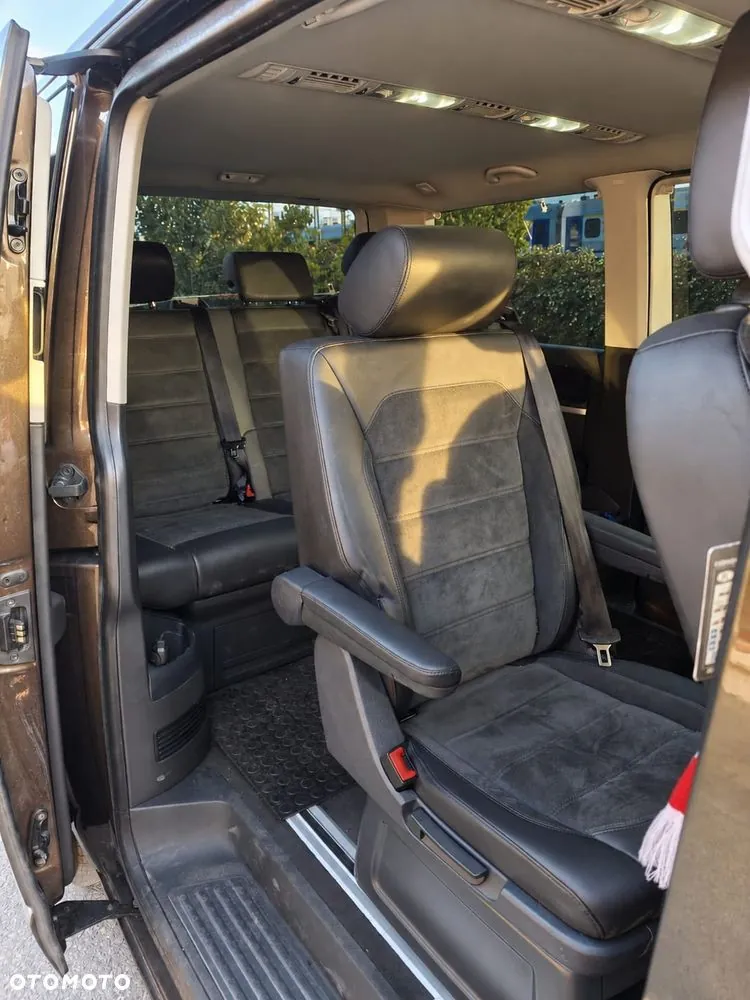 Volkswagen Multivan 2016 photo 2