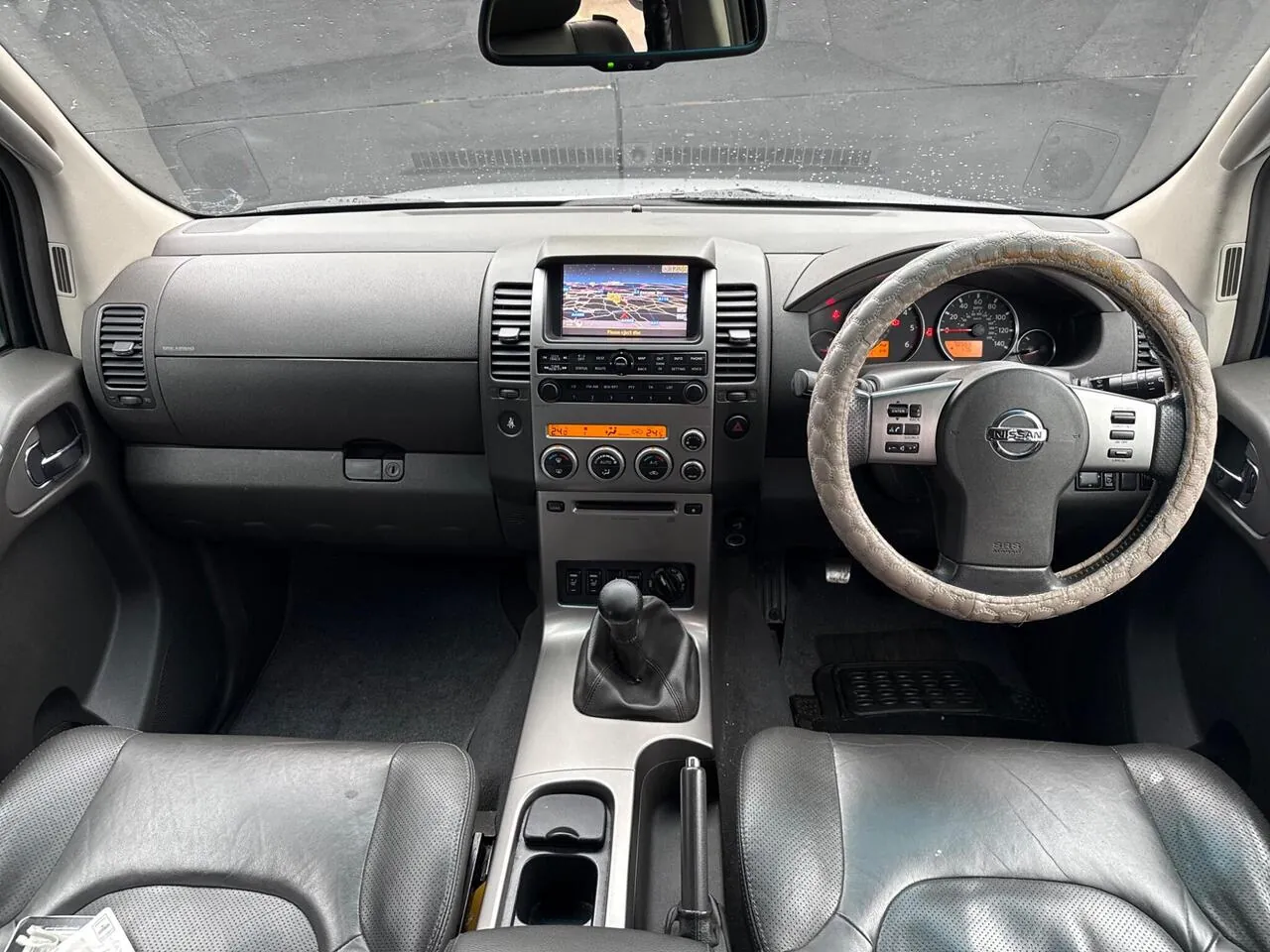Nissan Pathfinder 2006 photo 2