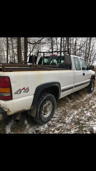 Chevrolet Silverado 2500Hd 2002 photo 2
