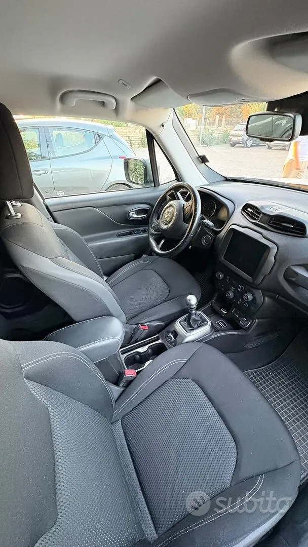 Jeep Renegade 2019 photo 2