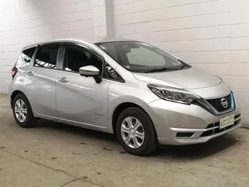 Nissan Note 2021 photo 2