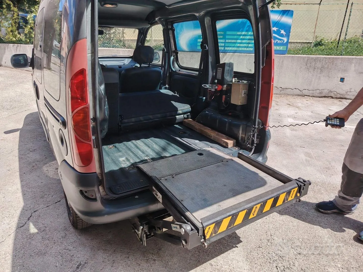 Renault Kangoo 2001 photo 4