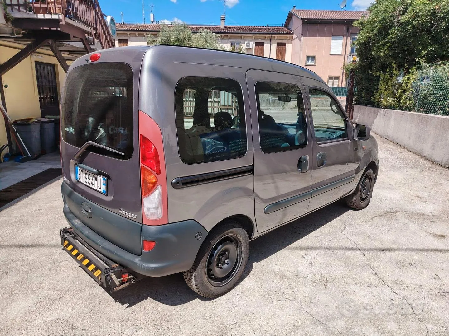 Renault Kangoo 2001 photo 2