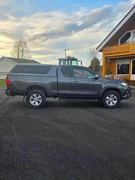Toyota Hilux 2017 photo 5