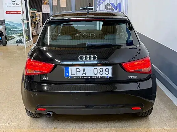 Audi A1 2011 photo 5
