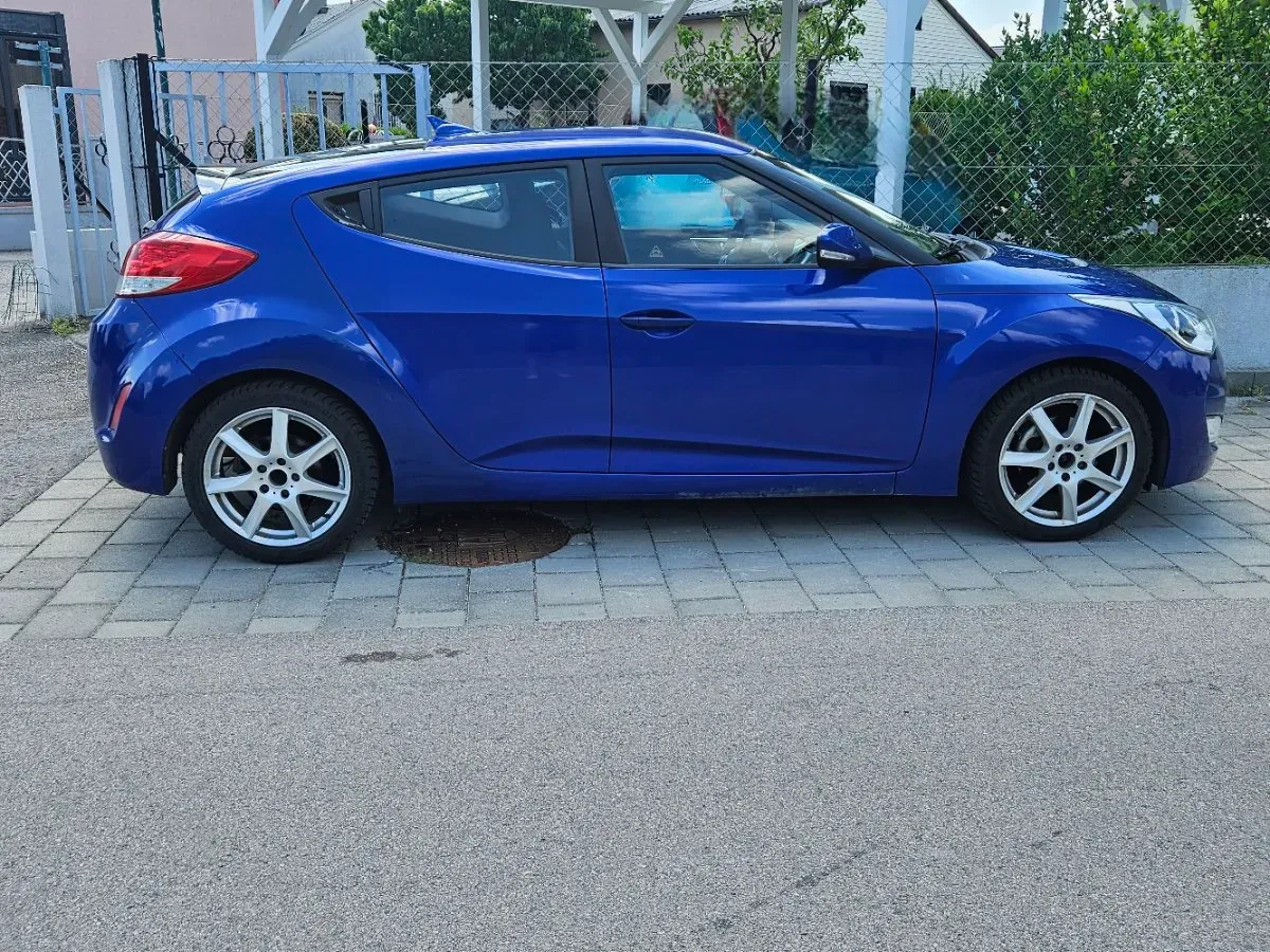 Hyundai Veloster 2013 photo 3