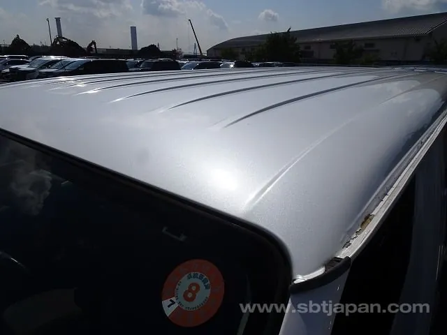 Toyota Hiace 2013 photo 5