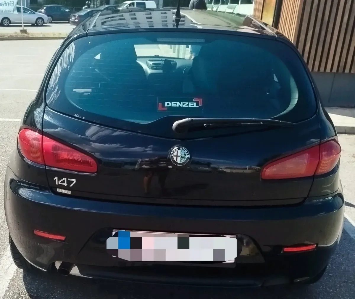 Alfa Romeo 147 2012 photo 3