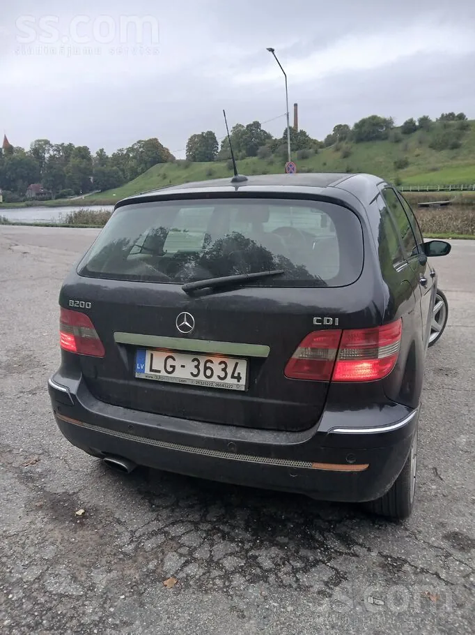 Mercedes-Benz B200 2006 photo 2