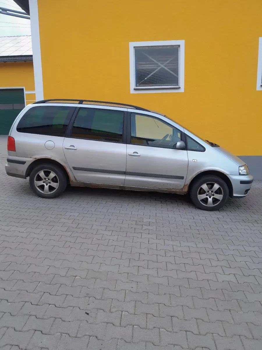 Seat Alhambra 2004 photo 3