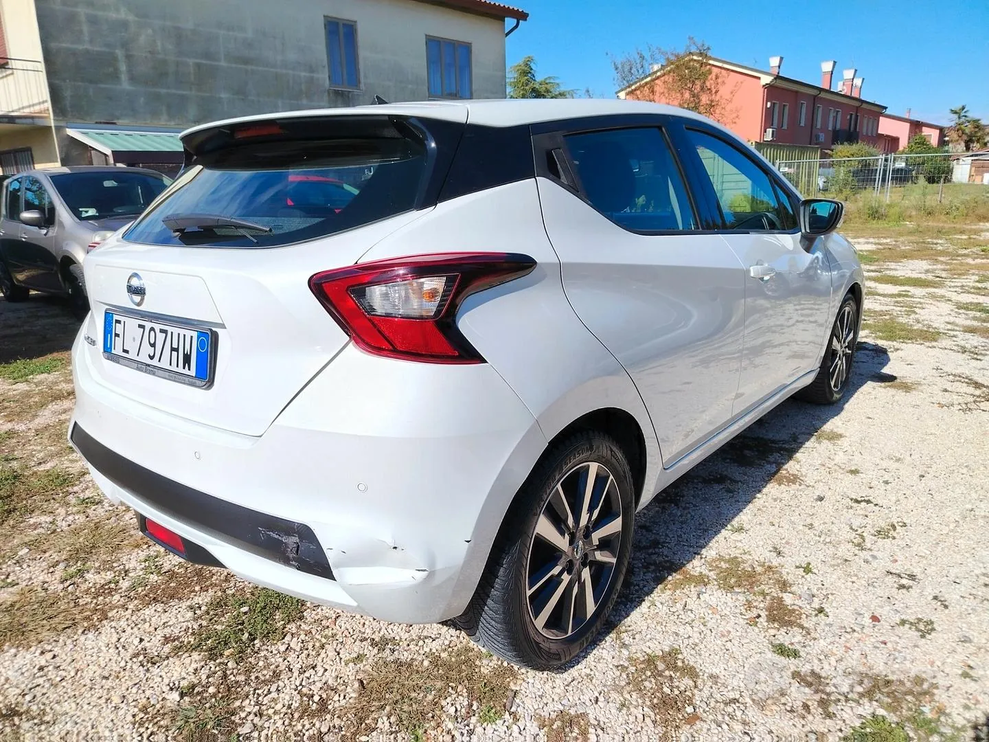 Nissan Micra 2017 photo 5