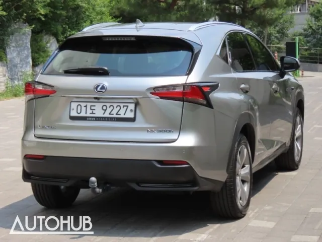 Lexus Nx 2017 photo 3