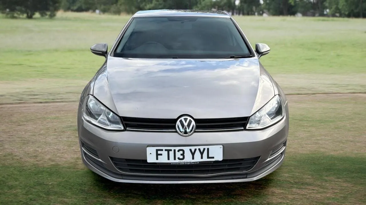 Volkswagen Golf 2013 photo 2