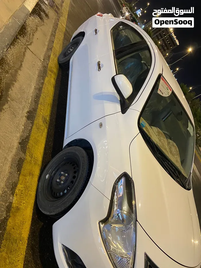 Nissan Sunny 2025 photo 4