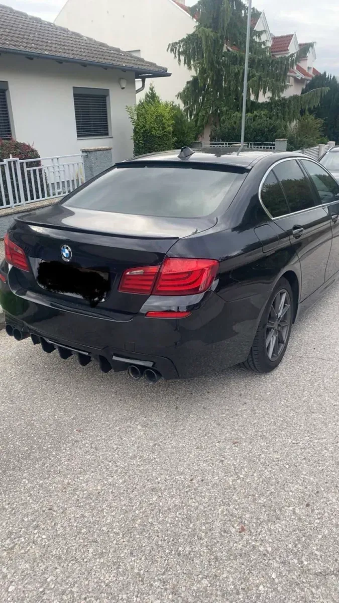 BMW 5 Series 2011 photo 3