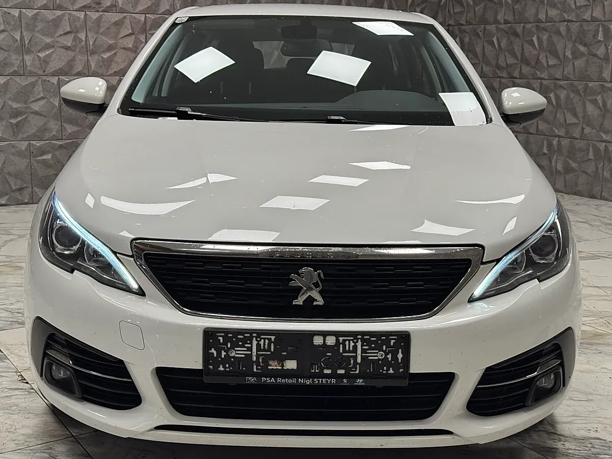 Peugeot 308 2021 photo 2