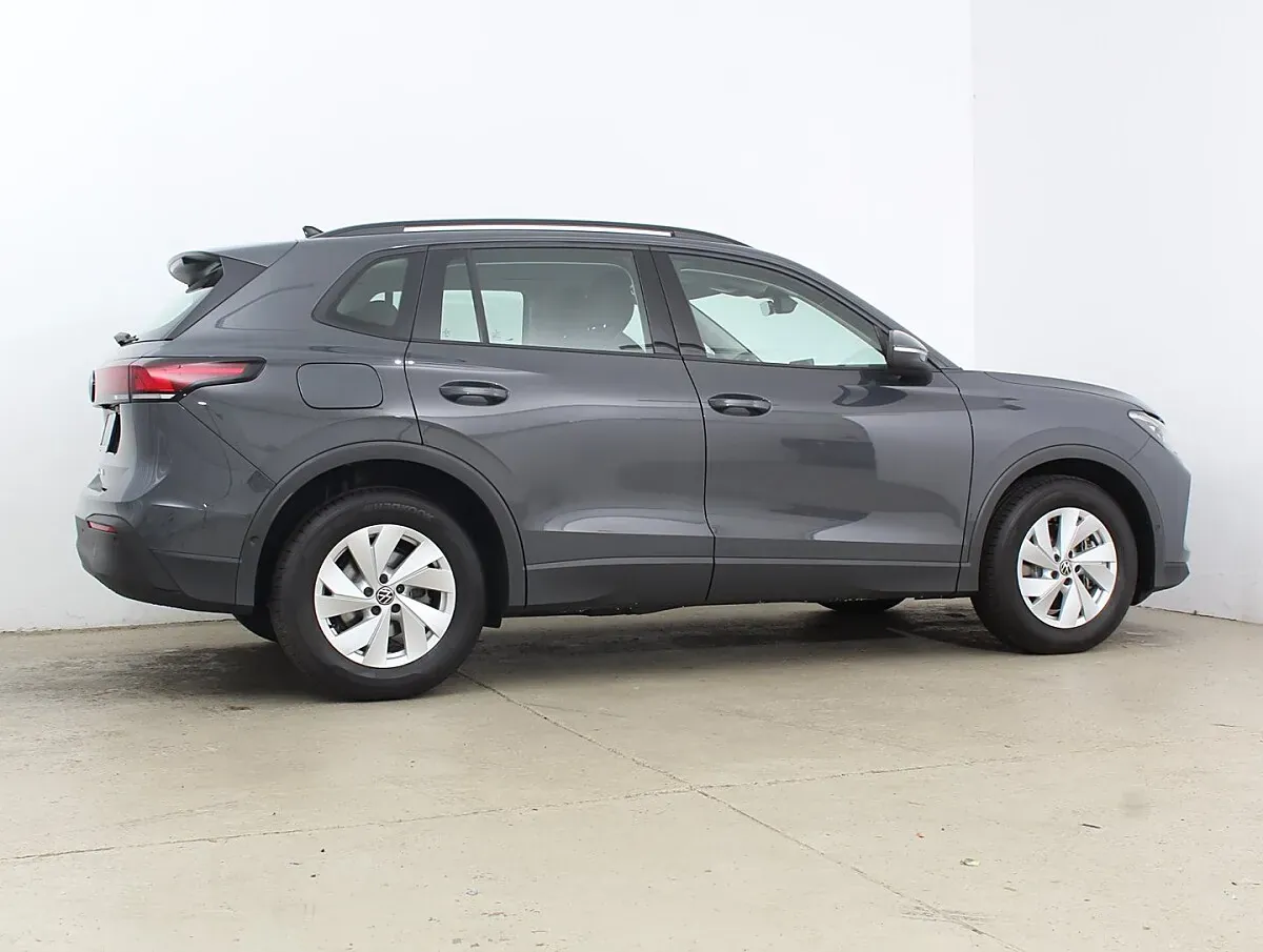 Volkswagen Tiguan 2025 photo 3
