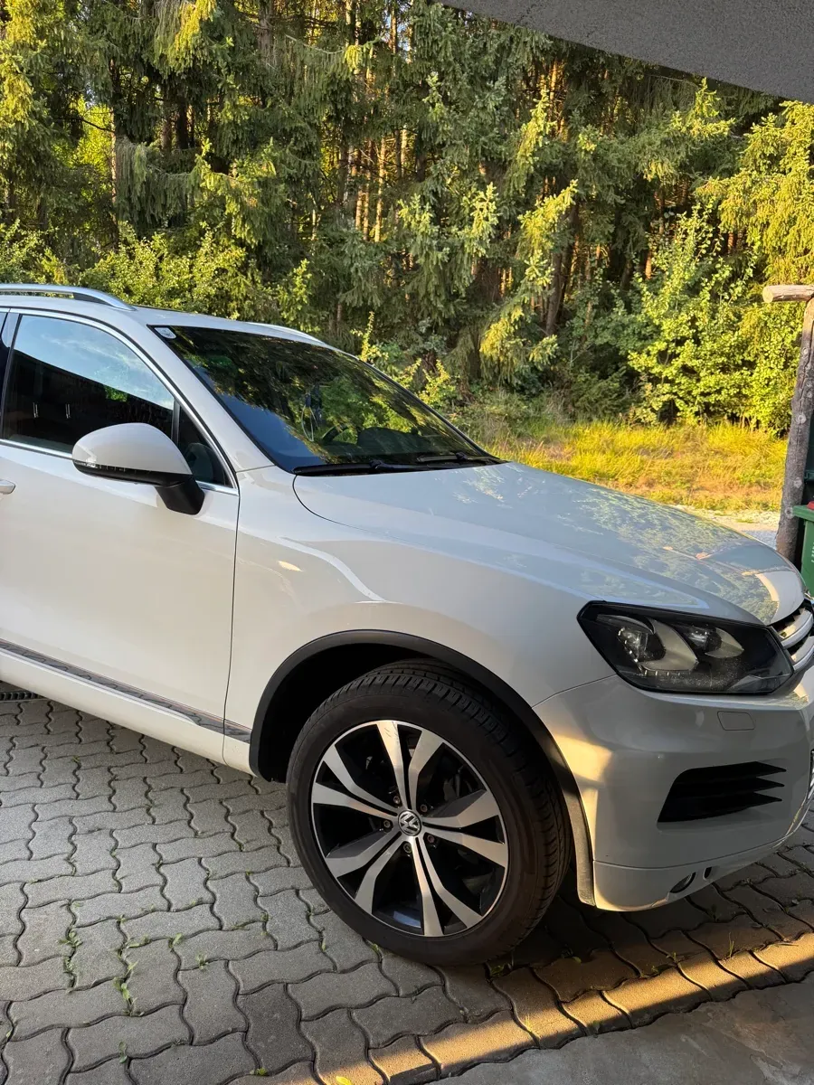 Volkswagen Touareg 2011 photo 3