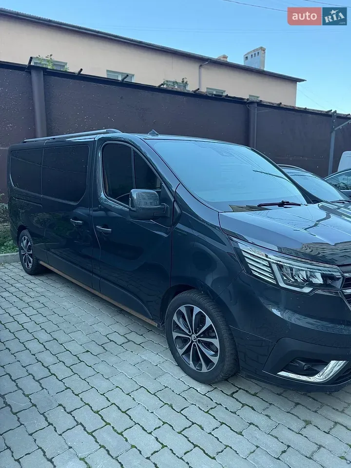 Renault Trafic 2021 photo 2