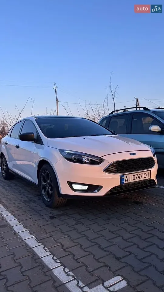 Ford Focus 2016 photo 2