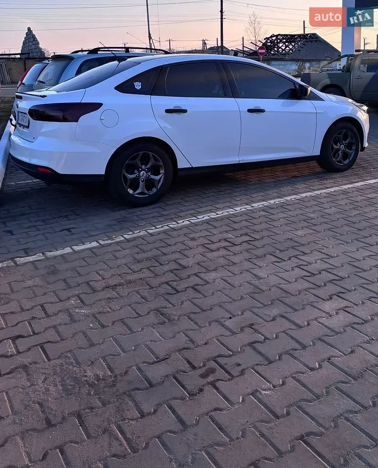 Ford Focus 2016 photo 5