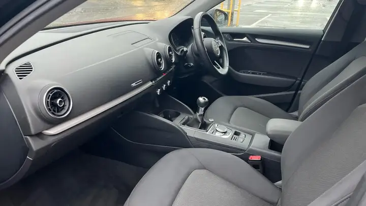Audi A3 2019 photo 2