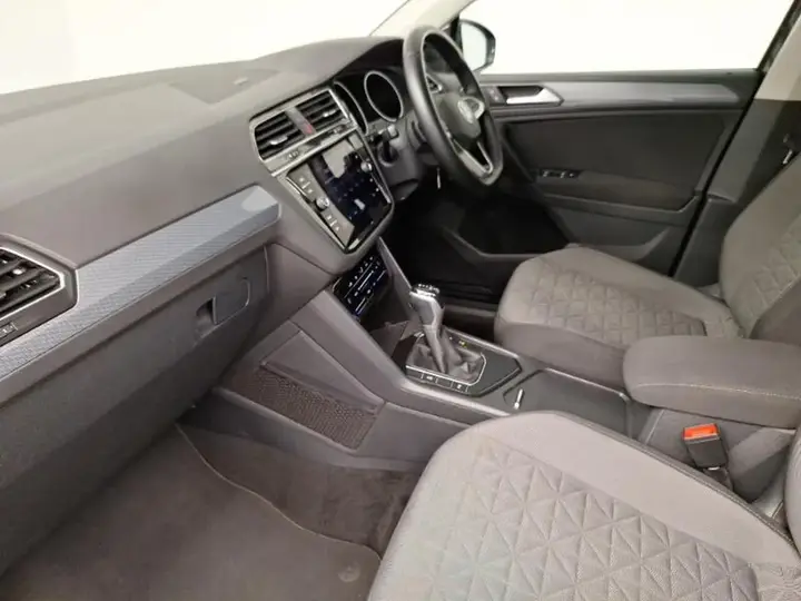 Volkswagen Tiguan 2022 photo 5