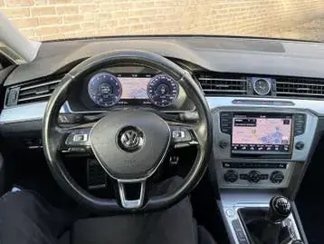 Volkswagen Passat 2015 photo 3