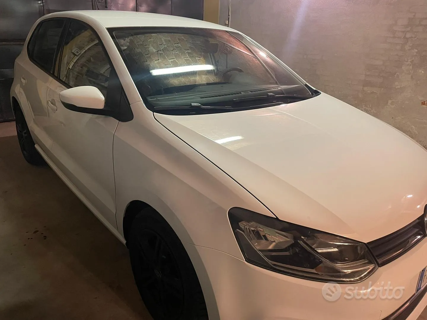 Volkswagen Polo 2015 photo 2