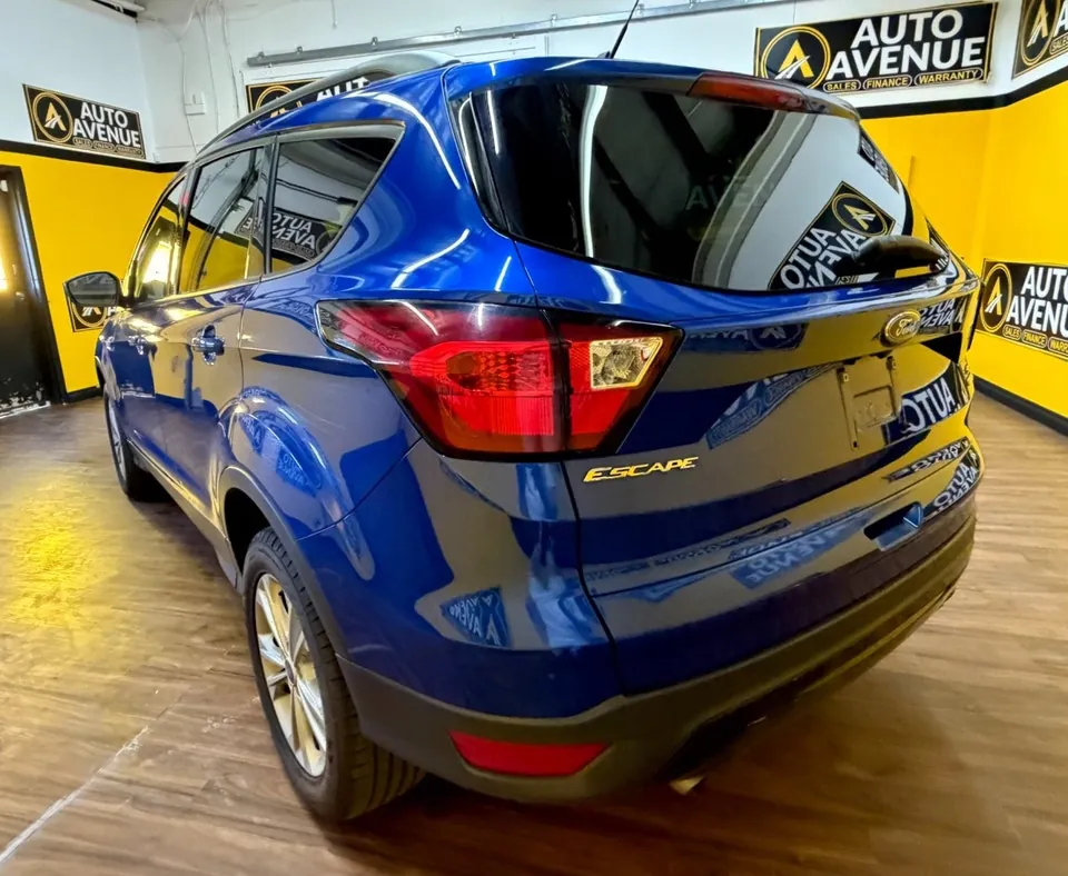 Ford Escape 2019 photo 3