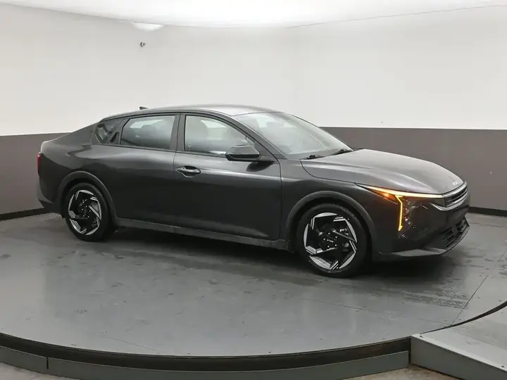 Kia K4