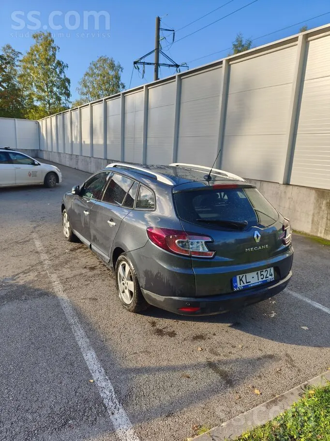 Renault Megane 2010 photo 3