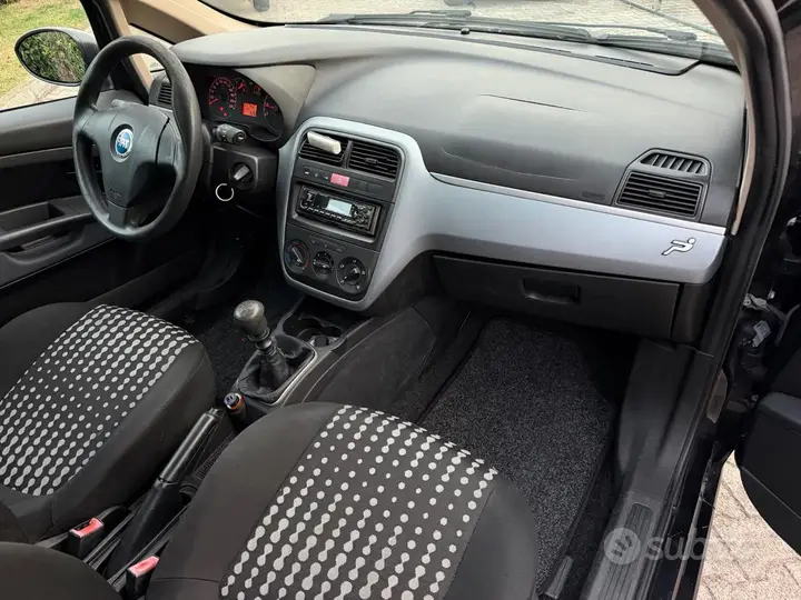 Fiat Punto 2008 photo 5