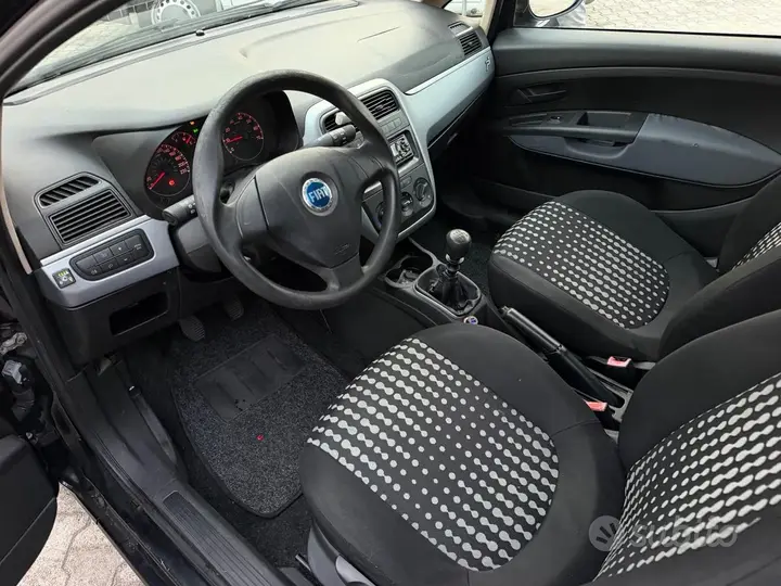 Fiat Punto 2008 photo 4