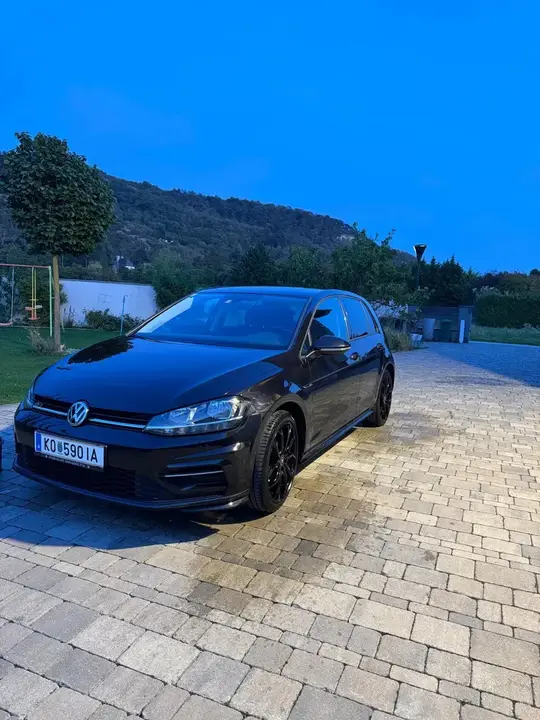 Volkswagen Golf 2018 photo 2