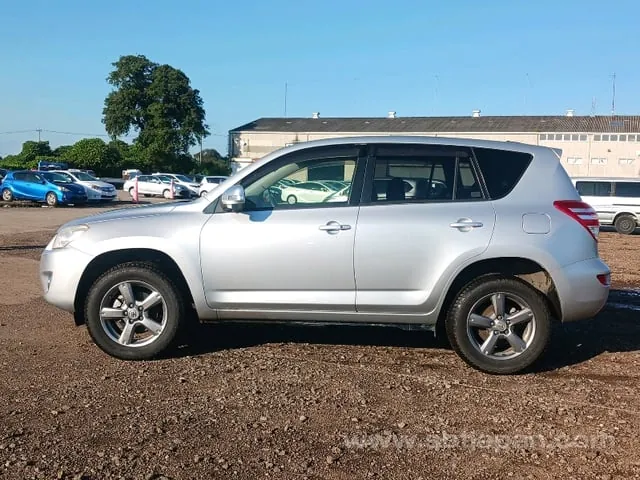 Toyota Rav4 2015 photo 4