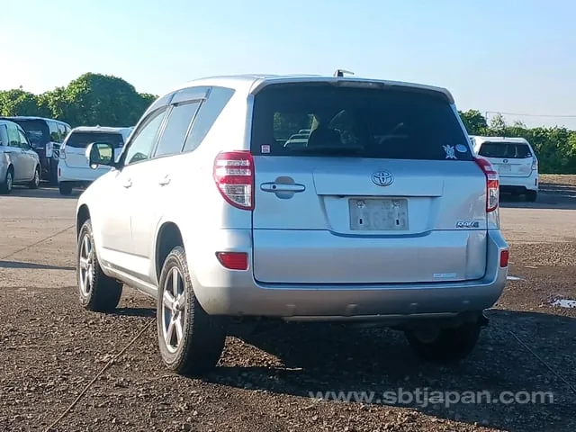 Toyota Rav4 2015 photo 5