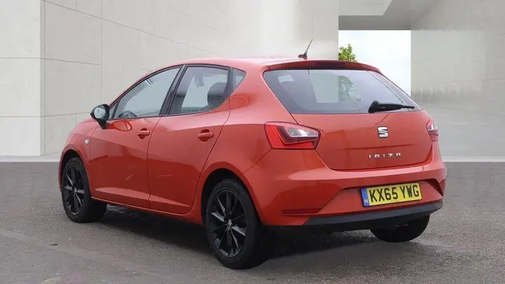 Seat Ibiza 2015 photo 4