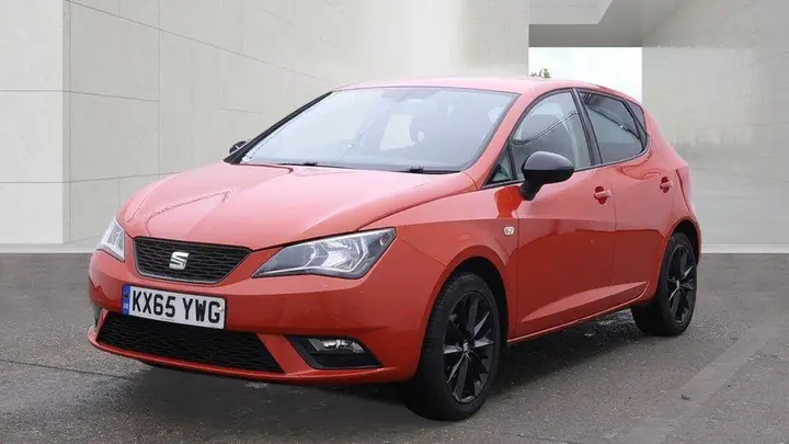 Seat Ibiza 2015 photo 2