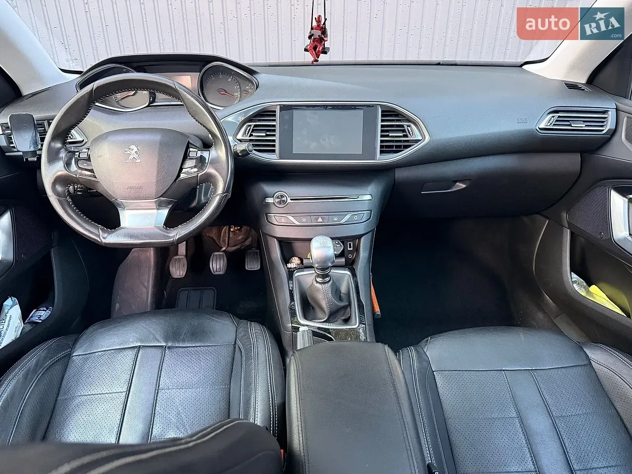 Peugeot 308 2015 photo 5