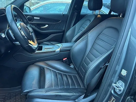 Mercedes-Benz Glc300 De 2021 photo 3