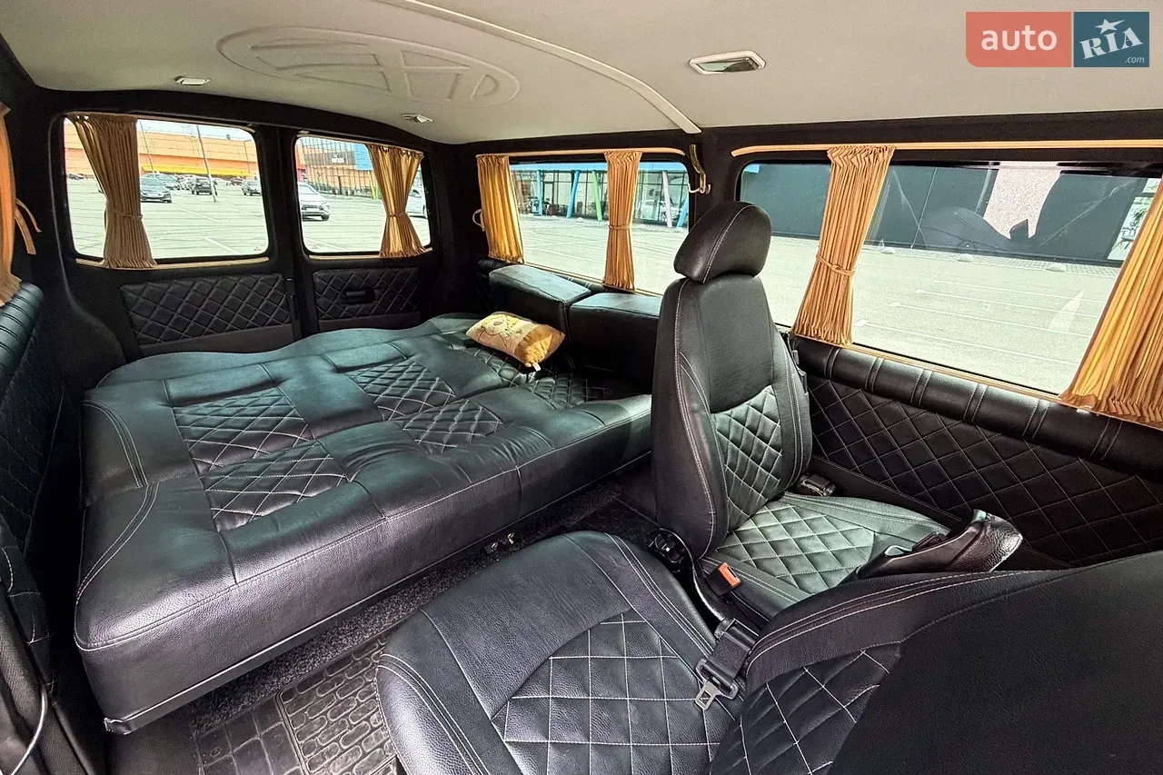 Volkswagen Transporter 2010 photo 4