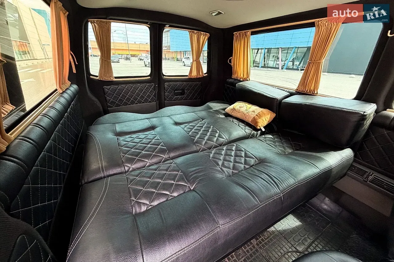 Volkswagen Transporter 2010 photo 3