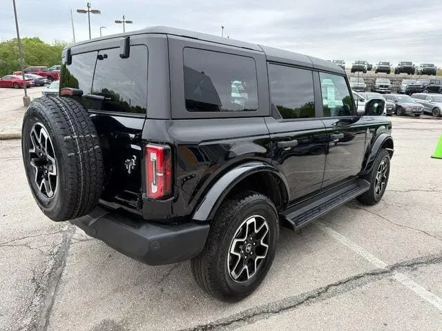 Ford Bronco 2025 photo 2