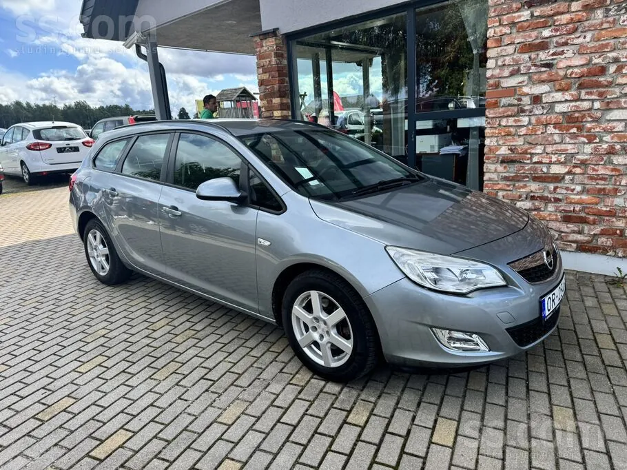 Opel Astra 2012 photo 5