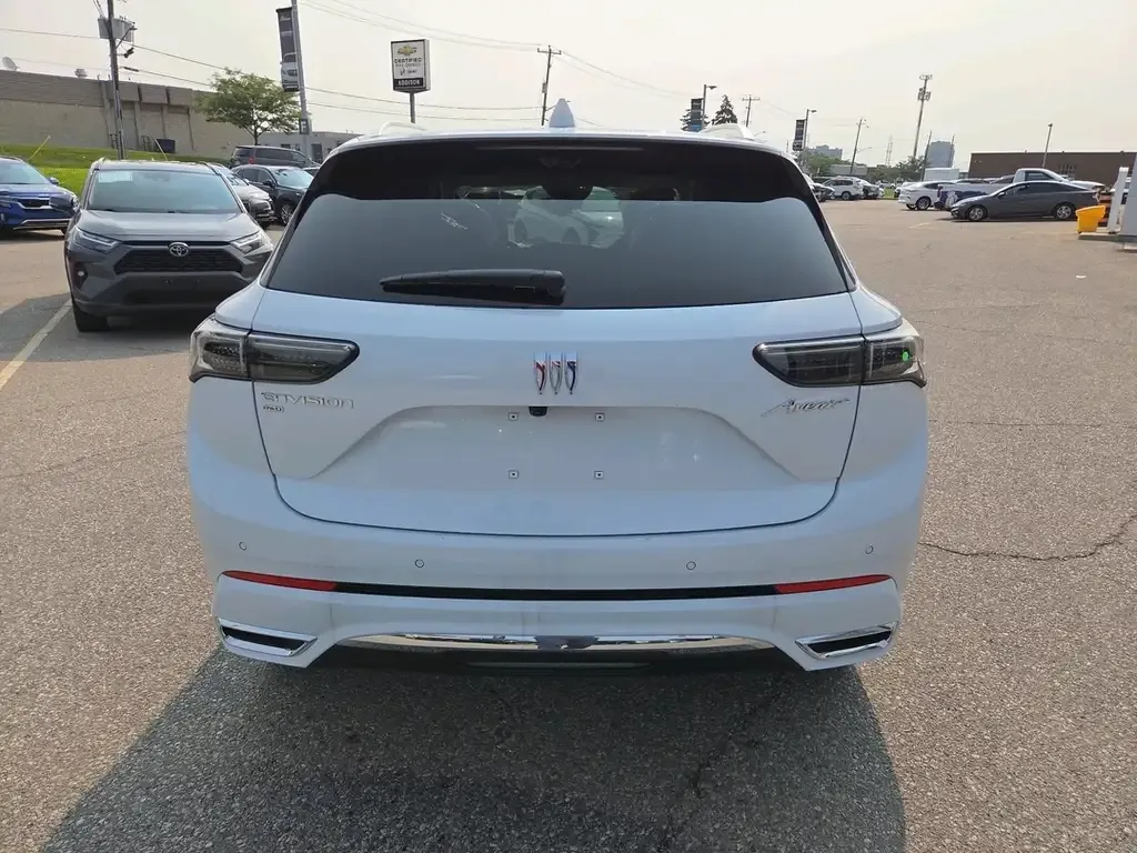 Buick Envision 2026 photo 5
