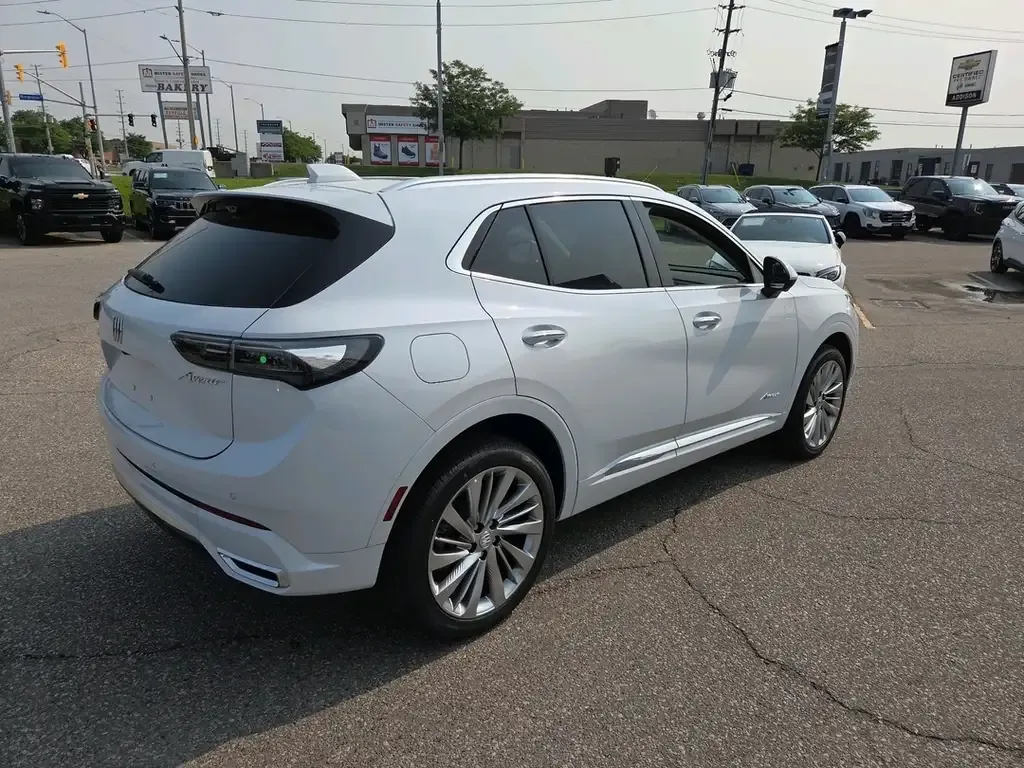 Buick Envision 2026 photo 4