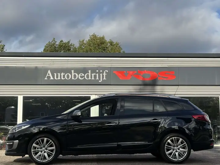 Renault Megane Estate 2014 photo 3